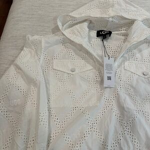 Ugg 1/4 button top